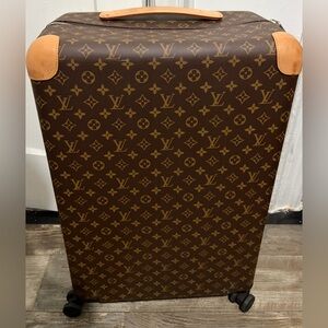 Louis Vuitton Horizon 70 Rolling Suitcase